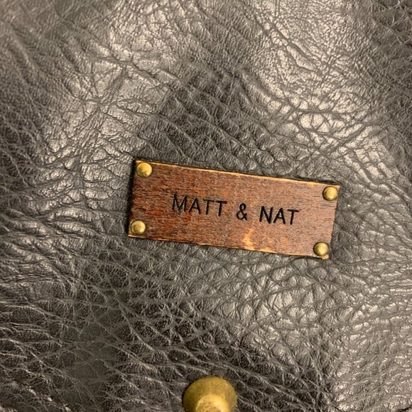 MATT & NATT black vegan leather shoulder bag - Picture 3 of 10